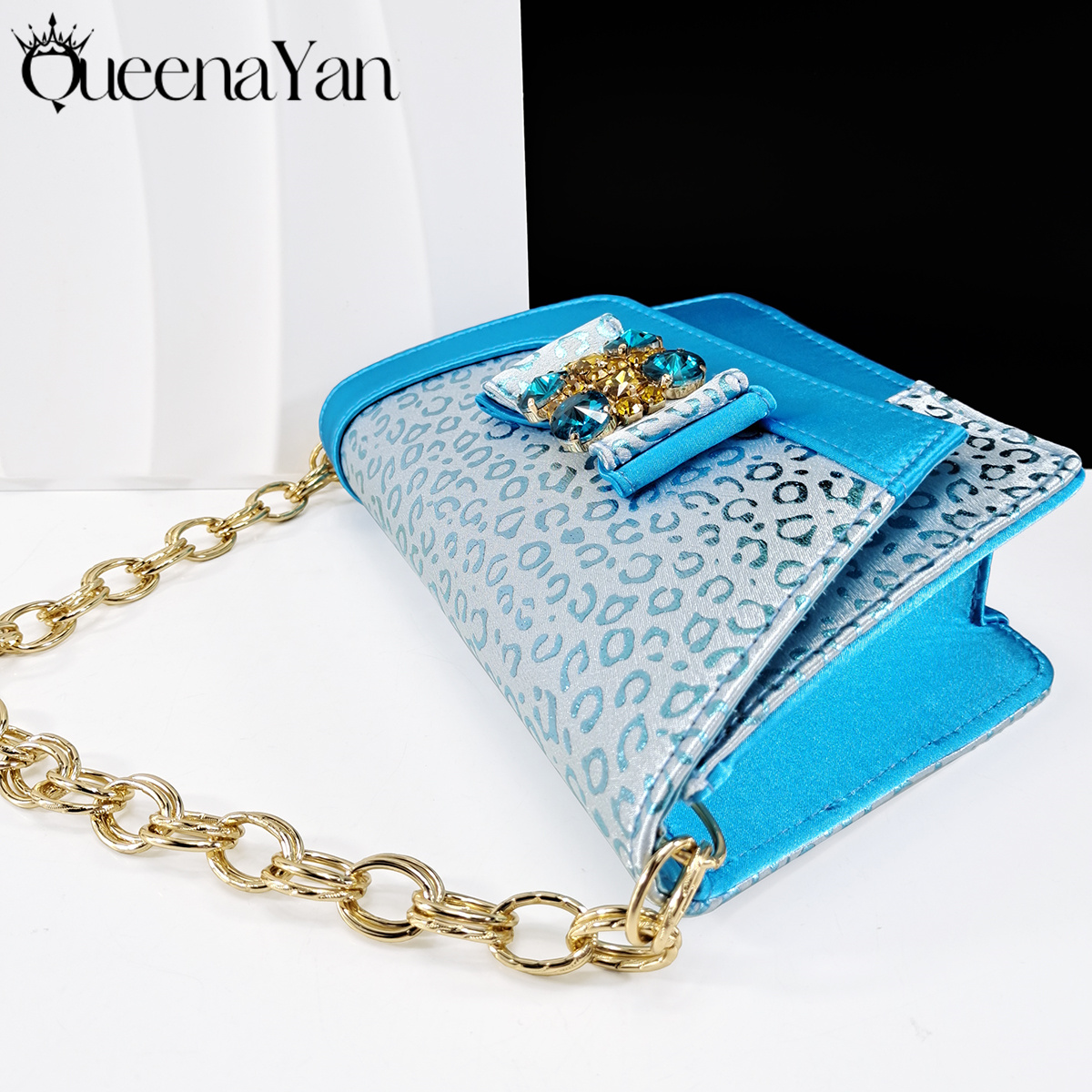 Queena Yan Light Blue Elegant  - Lighting Decoration For Wedding 评论和价格