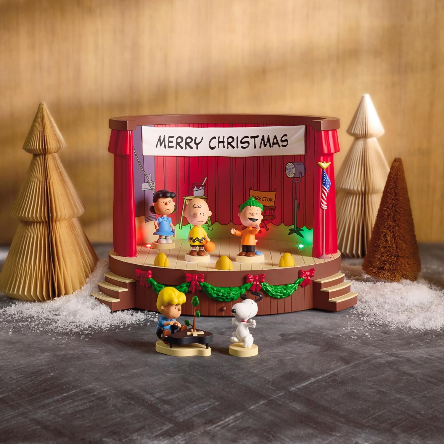 2025 Peanuts Gang Christmas De - Decor Lighting Fans 评论和价格